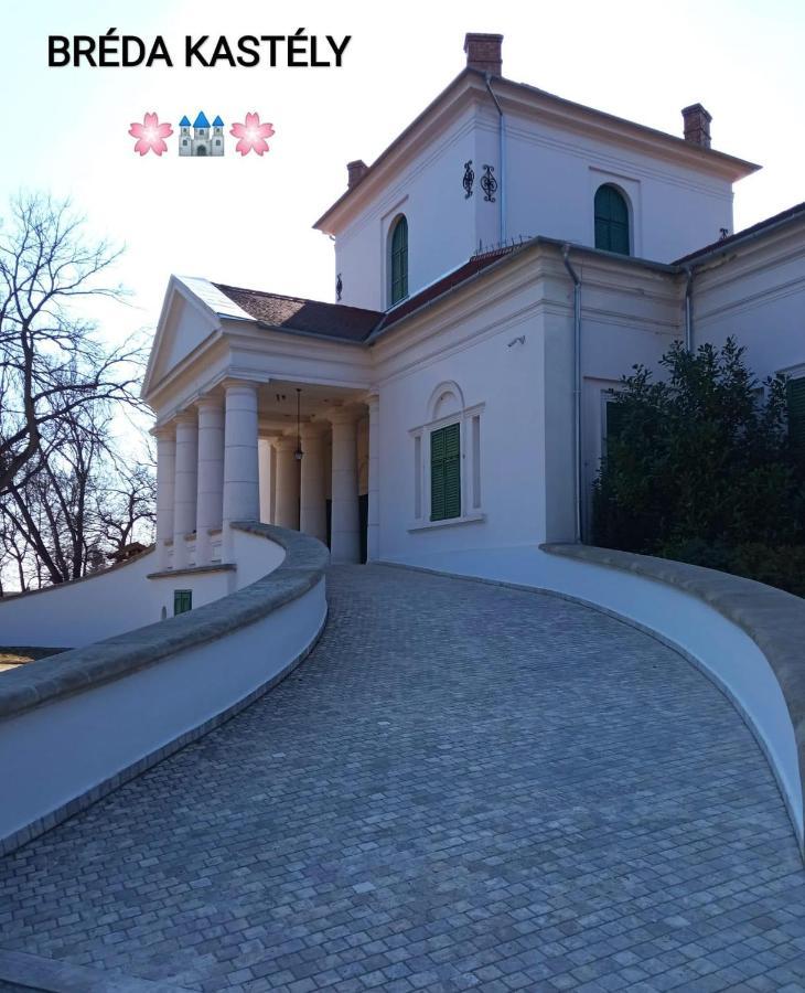 Viharsarki Apartman Gyula Exterior foto